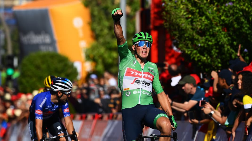 Vuelta: Dritter Tagessieg für Pedersen auf 19. Etappe - Evenepoel verteidigt Rot