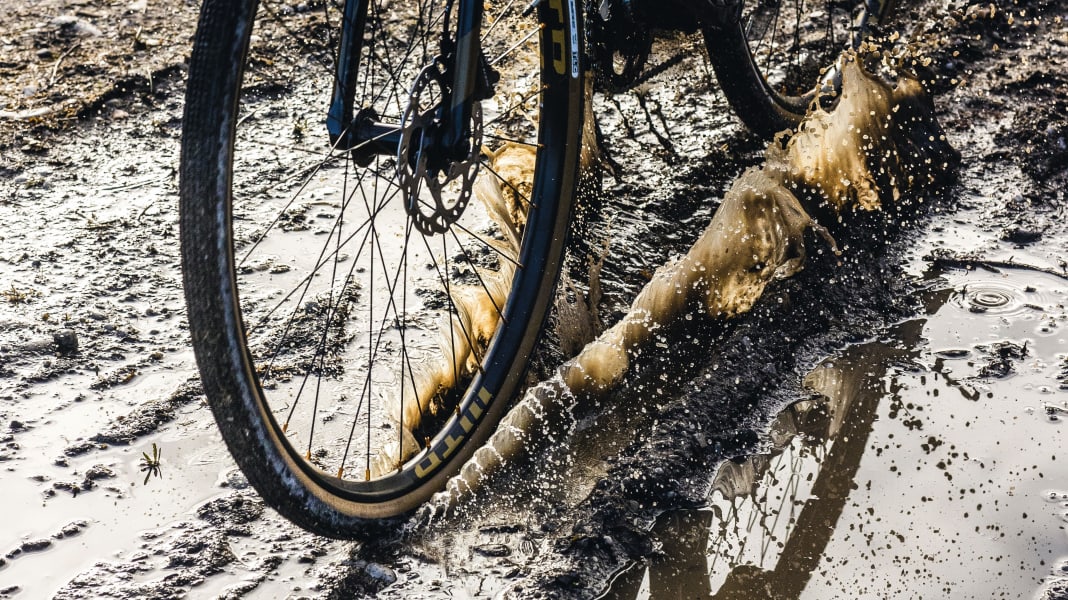 Gravelbike-Reifen: 12 Tubeless-Reifen im TOUR-Test