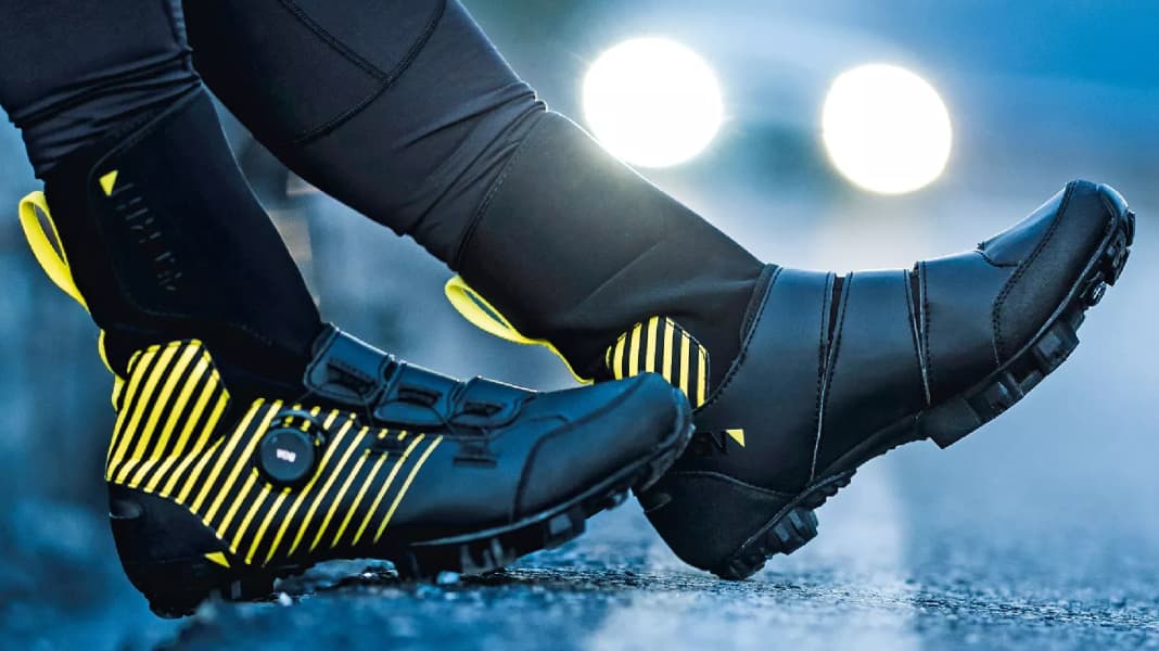 Rad-Winterschuhe: Welche Sohle ist besser? Die Rennradsohle oder die Sohle mit Profil?