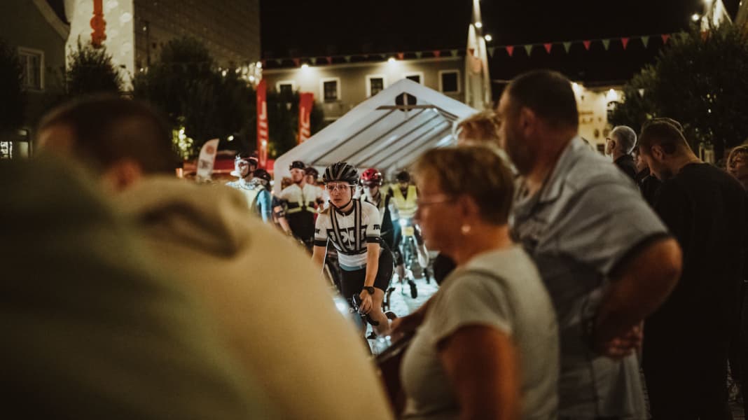 24 Stunden in 24 Bildern: TOUR beim 24-h-Rennen in Kelheim