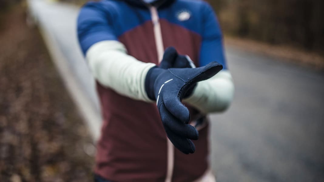 Test: 12 lange Rennrad-Handschuhe im Vergleich
