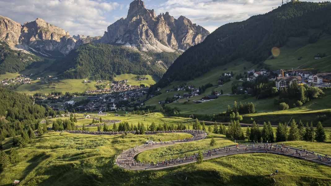 Maratona dles Dolomites 2025: 32.700 Anmeldungen für 8.000 Startplätze