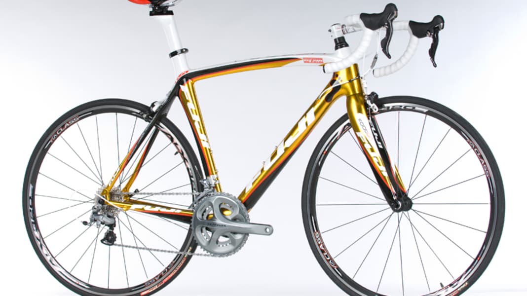 Fuji SST Ltd Footon TOUR