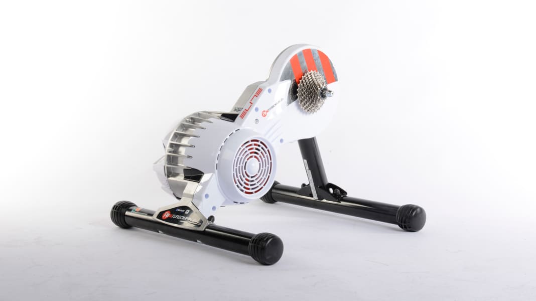 Korrektur: Heimtrainer-Test in TOUR 12/2015 - Der Real Turbo Muin B+ von Elite macht kaum Lärm