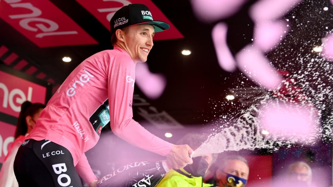 Hindley übernimmt Rosa Trikot nach vorletzter Giro-Etappe