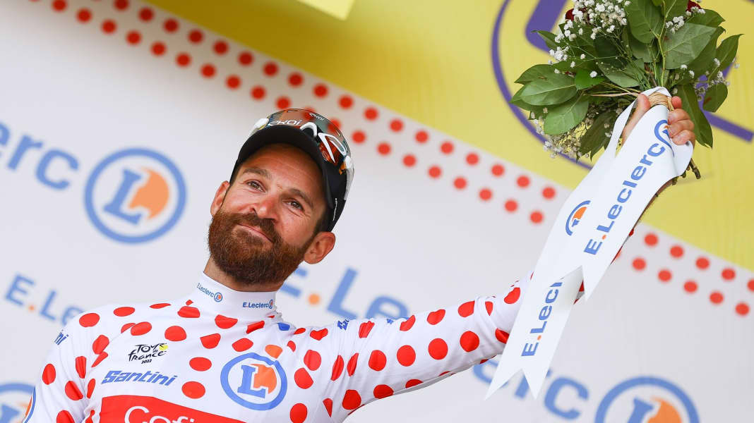 Fast-Bergkönig Geschke mit einem Lachen in Paris