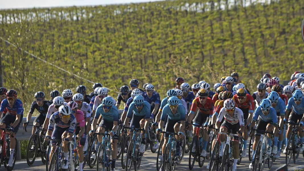 Giro d'Italia: Holpriger Start für Kämna - Evenepoel in eigener Liga
