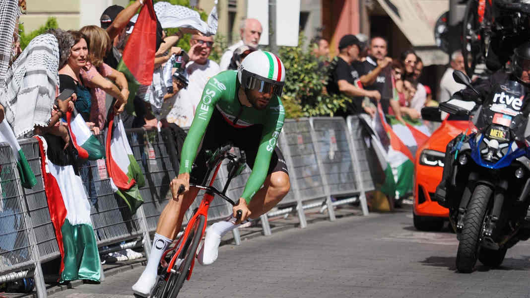 Rad-Rundfahrt in Spanien - Proteste bei Vuelta: Ganna gewinnt verkürztes Zeitfahren