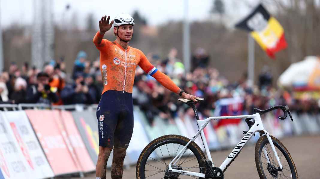 Rekordweltmeister im Cross: Van der Poel unschlagbar