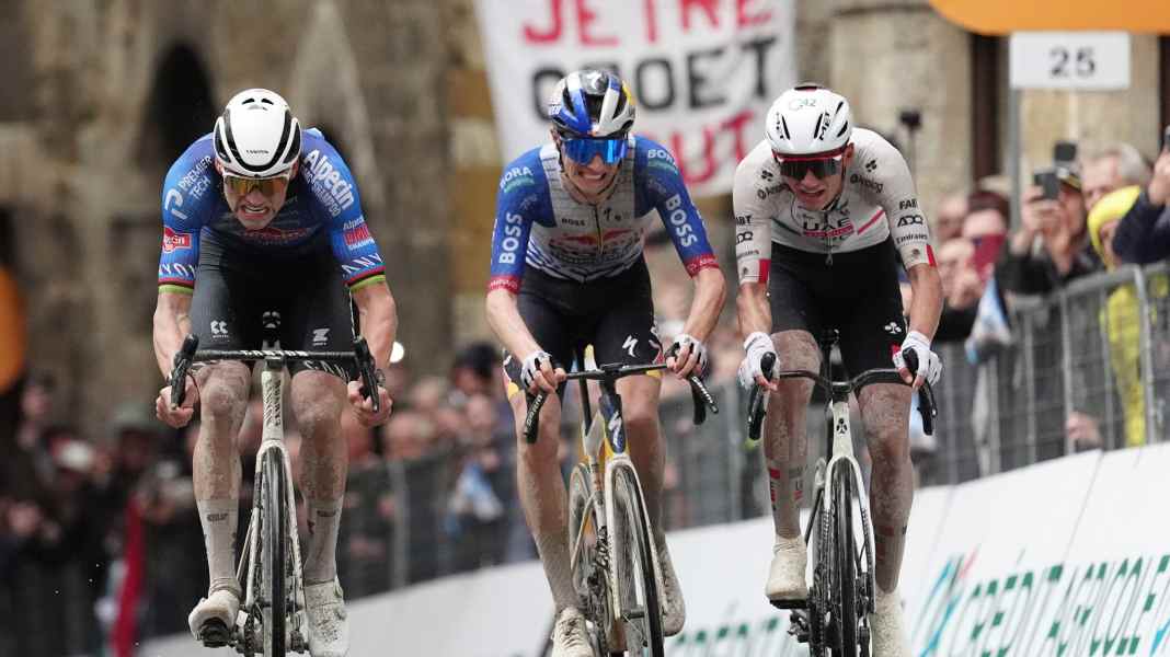 Bereit für Pogacar: Van der Poel mit nächstem Prestigesieg