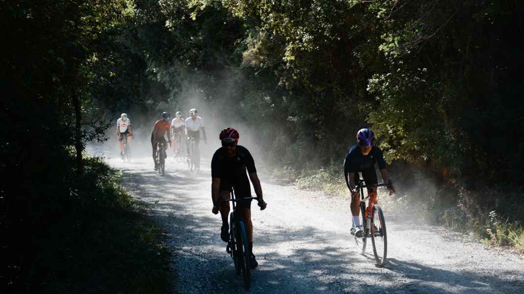 Paolo Bettini verbindet Gravel-Events: Start in Griechenland