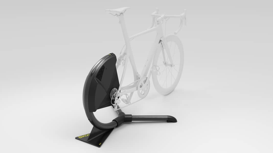 Bkool Smart Air Rollentrainer im Test TOUR