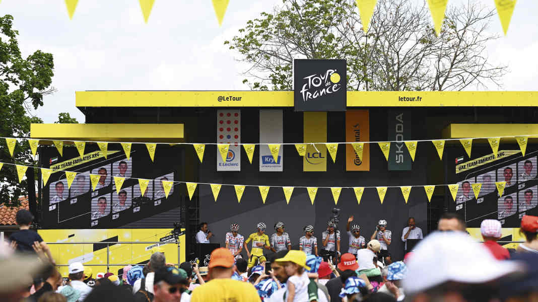 Tour de France: Gigantische Freiluftmesse für die Fahrradindustrie