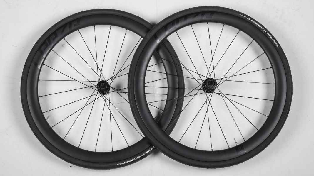 Leeze CC45 Comp AR: Laufräder unter 1000 Euro und mit Rundum-Service im Test