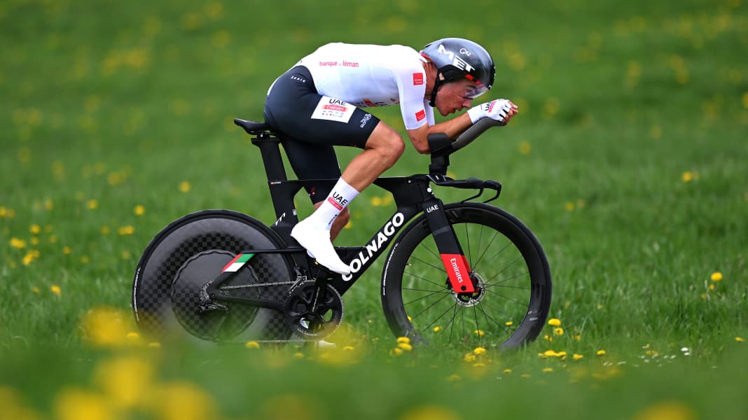 Tour de Romandie 2023: “Das war dämlich” - Däne Bjerg motzt bei Ayuso-Sieg über Strecke