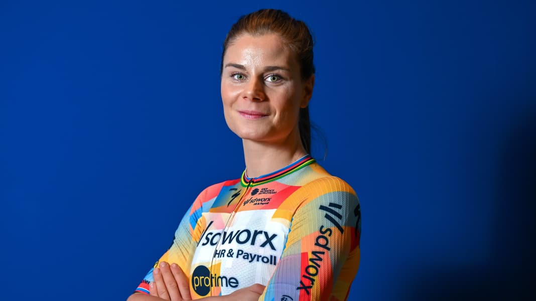 Doppelweltmeisterin: Saisonstart für Lotte Kopecky steht bevor