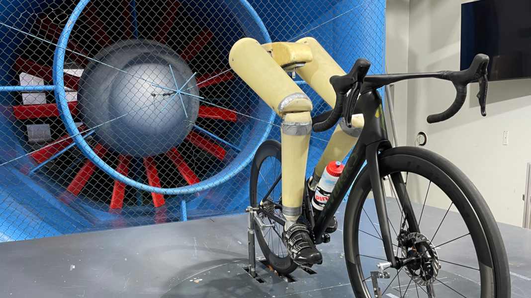So testet TOUR: Aero-Rennrad-Test im Windkanal