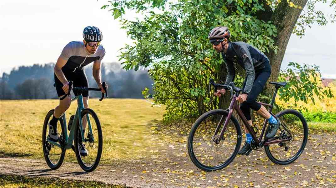 Cube Nuroad SLX gegen C:62 One: Cube-Gravelbike: Alu oder Carbon?