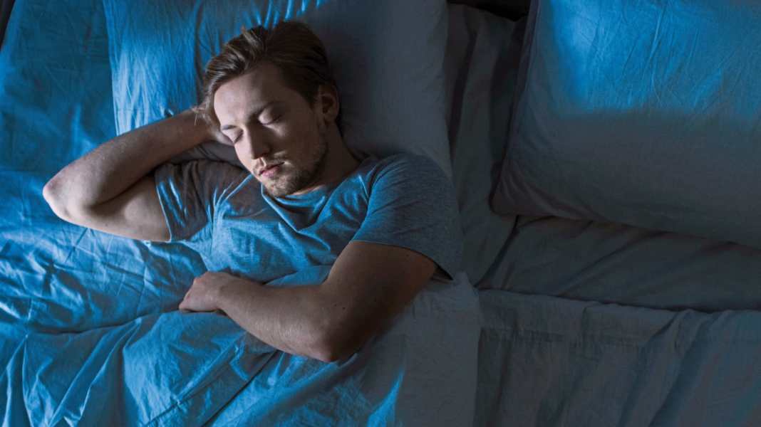 Richtig regenerieren: Schlafen - Training mit geschlossenen Augen