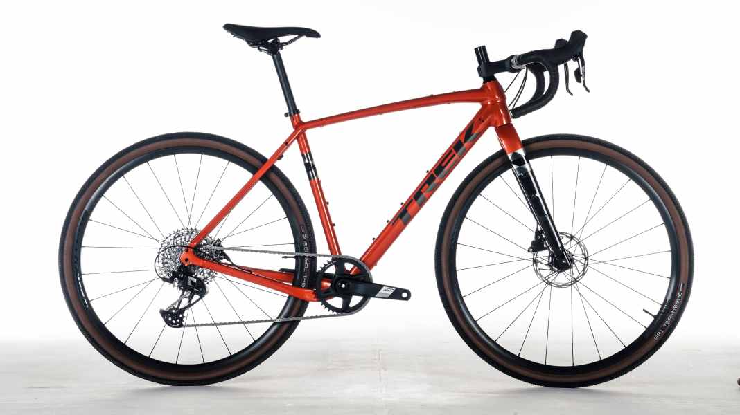 Trek Checkpoint ALR 5: Auf Speed getrimmtes Gravelbike