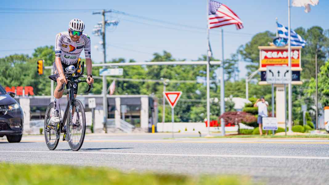 Philipp Kaider gewinnt Race Across America 2025