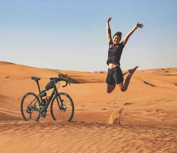   Le septième jour, Laura et Mareike ont atteint les dunes du désert de Wahiba.