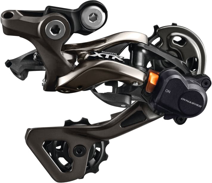   Problem no. 1: Loose rear derailleur.  A common problem, especially with intensive park shredding: a loose rear derailleur! Therefore: keep checking and tightening. This usually solves the problem of the jumping chain.