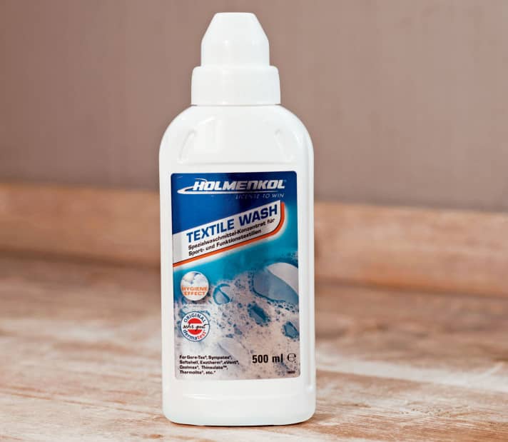   Liquid detergent from Holmenkol for functional clothing