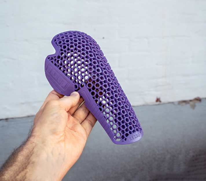 The specially developed pad from ReZro is completely biodegradable and fulfils the high protection level 2 of the test standard