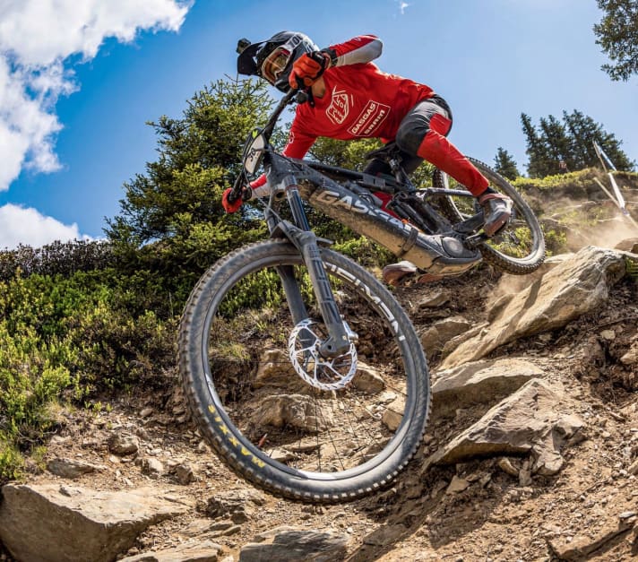 Mit Alex Marin und Johannes Fischbach ist das ECC als Prototyp schon länger im Enduro-Worldcup unterwegs.