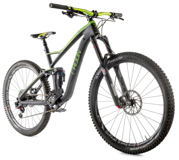  Rekordgewicht: Das Slide ist das Leichtgewicht im Testfeld, ein Preishammer und unser Kauftipp für alle, die ein vortriebsstarkes Enduro suchen.