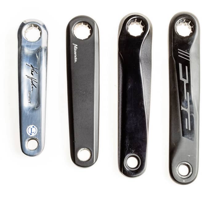    Comparison of aftermarket cranks: On the far right, a 175 mm long standard crank for size comparison. All three aftermarket cranks have the Isis bottom bracket system and fit on the axle of the Bosch motors. However, it is possible that the cranks are pulled onto the axle at different depths during installation. Be sure to check the installation space beforehand!