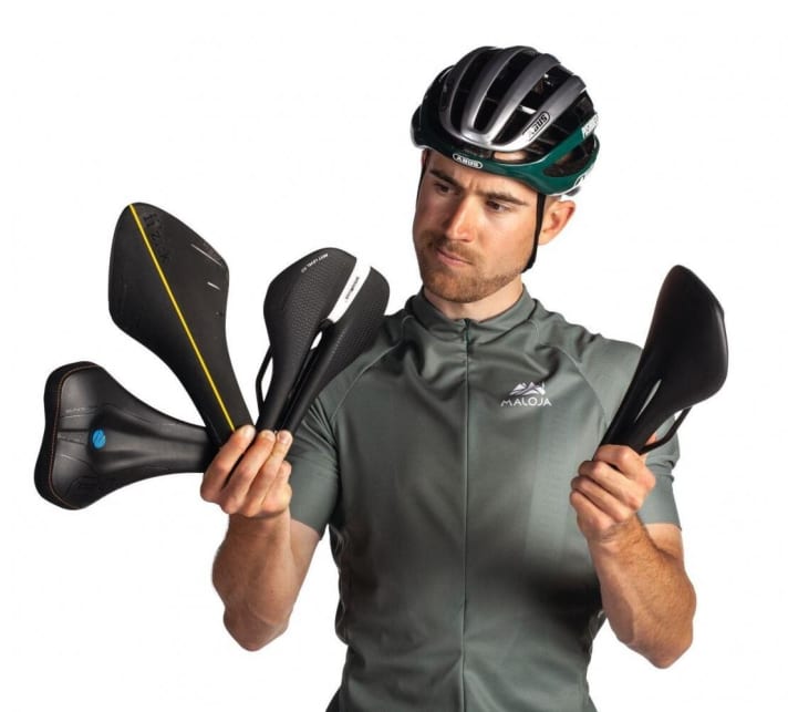 Bicycle saddles differ in terms of shape, width, padding and material. Finding the right saddle for you and your bike is not always easy due to the huge selection on the market. Our large saddle comparison test with 20 models will help you make the right purchase decision.