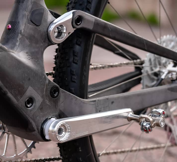 The Garbaruk cranks are fitted with pedals from Xpedo, the M-Force 8Ti.