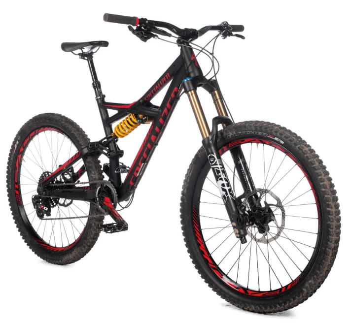   If Specialized had called the bike "SX Trail" again, it would have fitted better. Downhill, the "Evo" leaves every Enduro standing.