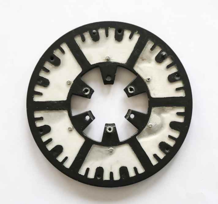 Der anfängliche Prototyp mit Natronpulver im Inneren.