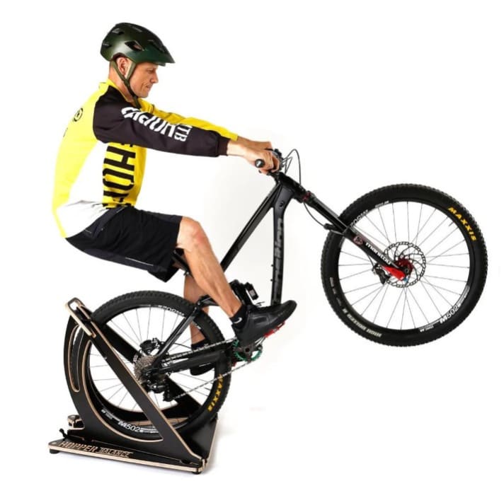 MTB Hopper training device