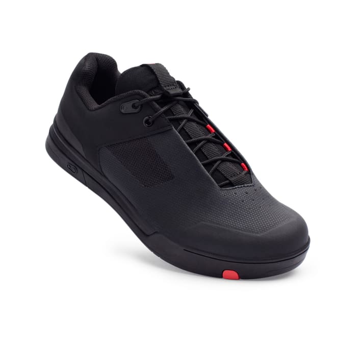  The laces of the Mallet Lace can be safely stowed away in the tongue.
