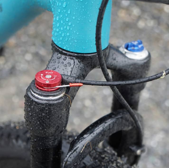 The 52Parts suspension fork works very well.