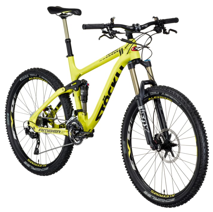   With aluminium rear triangle "only" 4890 euros expensive: Stöckli "Amber S".