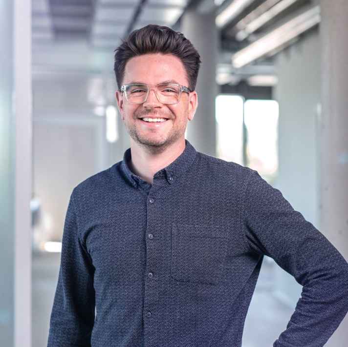 Wir haben Jakob Maßen, den Produktmanager für Gravel- und Rennrad bei Schwalbe Reifen, gefragt, was Gravelreifen ausmacht.