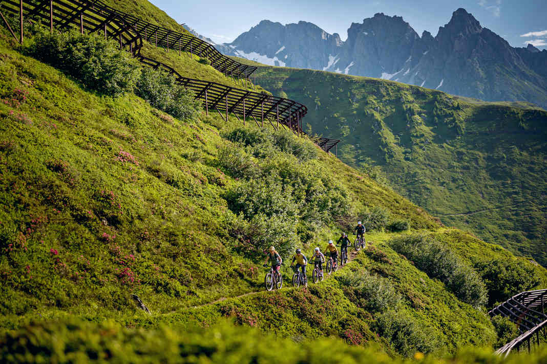 Die Trans Surselva führt zwei Tage durch das Oberrheintal - zu knapp 50 Prozent auf sensationellen Trails.