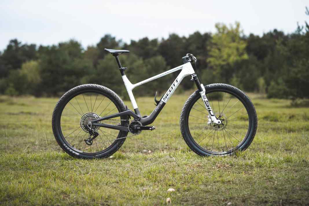 Das neue Scott Spark RC World Cup Evo ist ein heißer Anwärter auf den Titel zum besten Cross-Country-Bike der Welt.