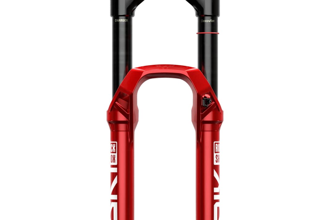 Wem das Rot zu sehr knallt, der findet weiterhin auch eine schwarze Variante aller Ultimate-Gabeln.