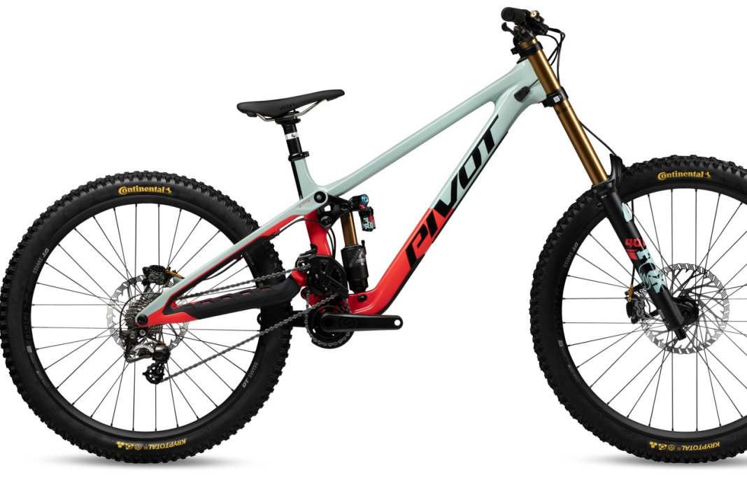 The new Pivot Phoenix Pro Saint for 8499 dollars with Fox Factory suspension.
