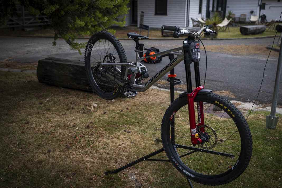 Waiting in the wings: the new Summum at the Red Bull Hardline. There could hardly be a tougher test.