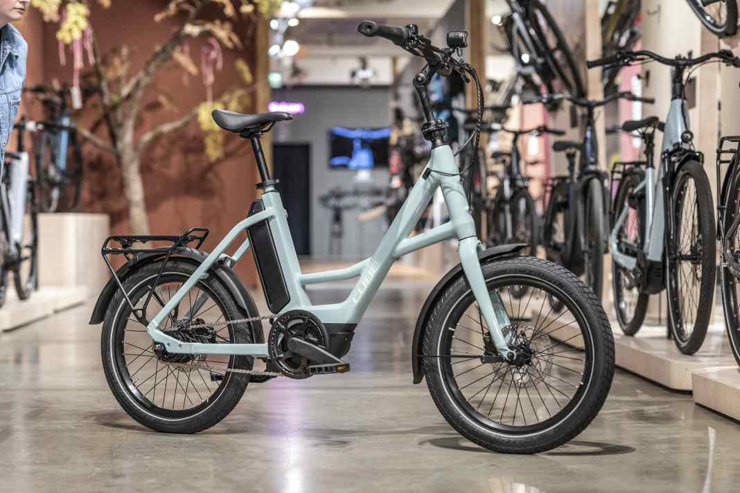 Klein in den Abmessungen, groß im Nutzwert: Das Compact Hybrid verbindet unkompliziertes Alltags-Handling mit cleverem Platzmanagement.
