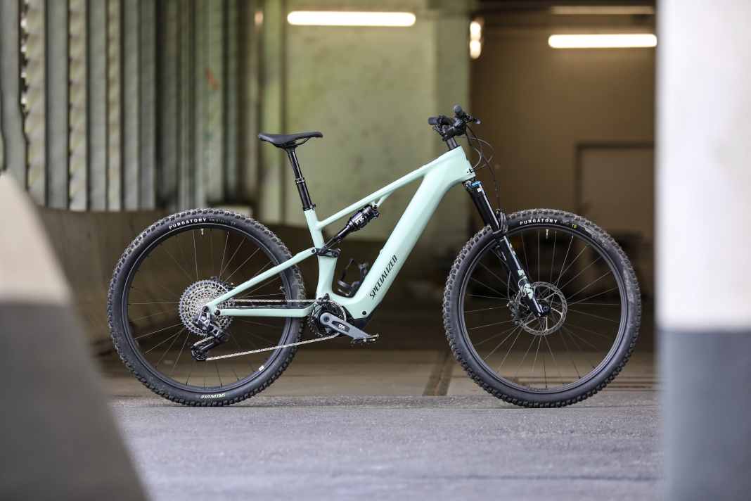 Specialized Levo R Expert – 9999 € – 140/130 mm Federweg – 22,2 kg – 840 Wh – Vollcarbonrahmen