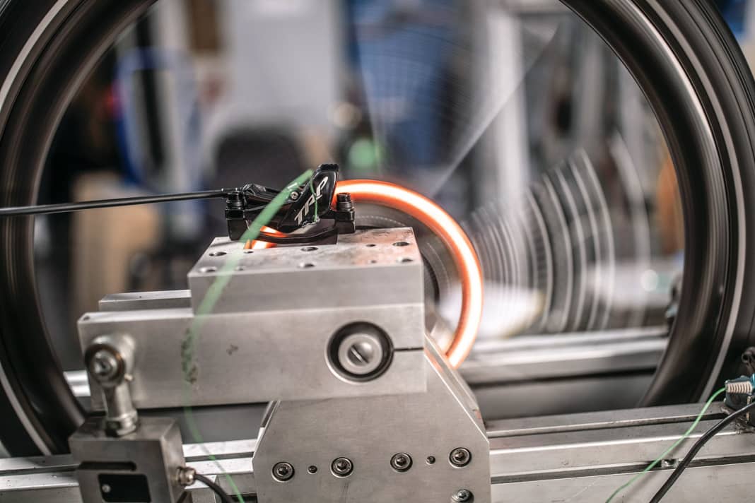 Brake performance: We test every brake to the limit on our in-house drum test rig and can provide precise information about braking force and stability.