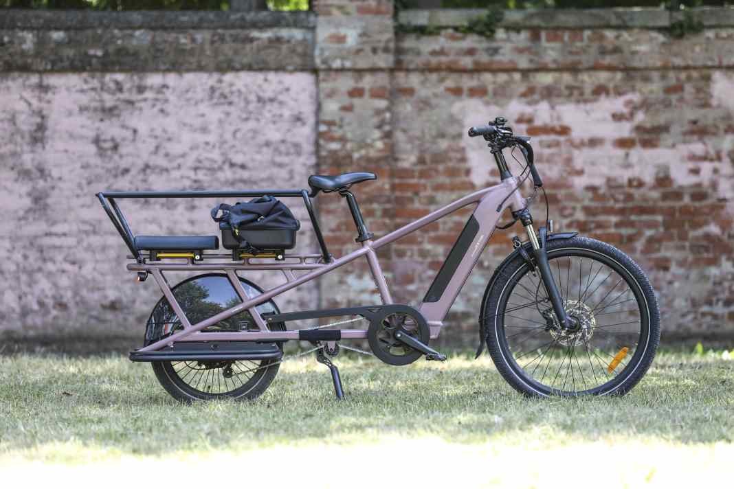 At 2,699 euros, the B'Twin E Three 500 is perfectly suited to everyday family use. This longtail bike’s strength lies in its ability to carry children and passengers.